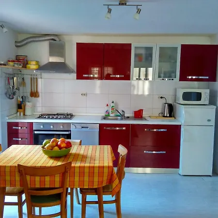 Apartman Nora * Hvar Town